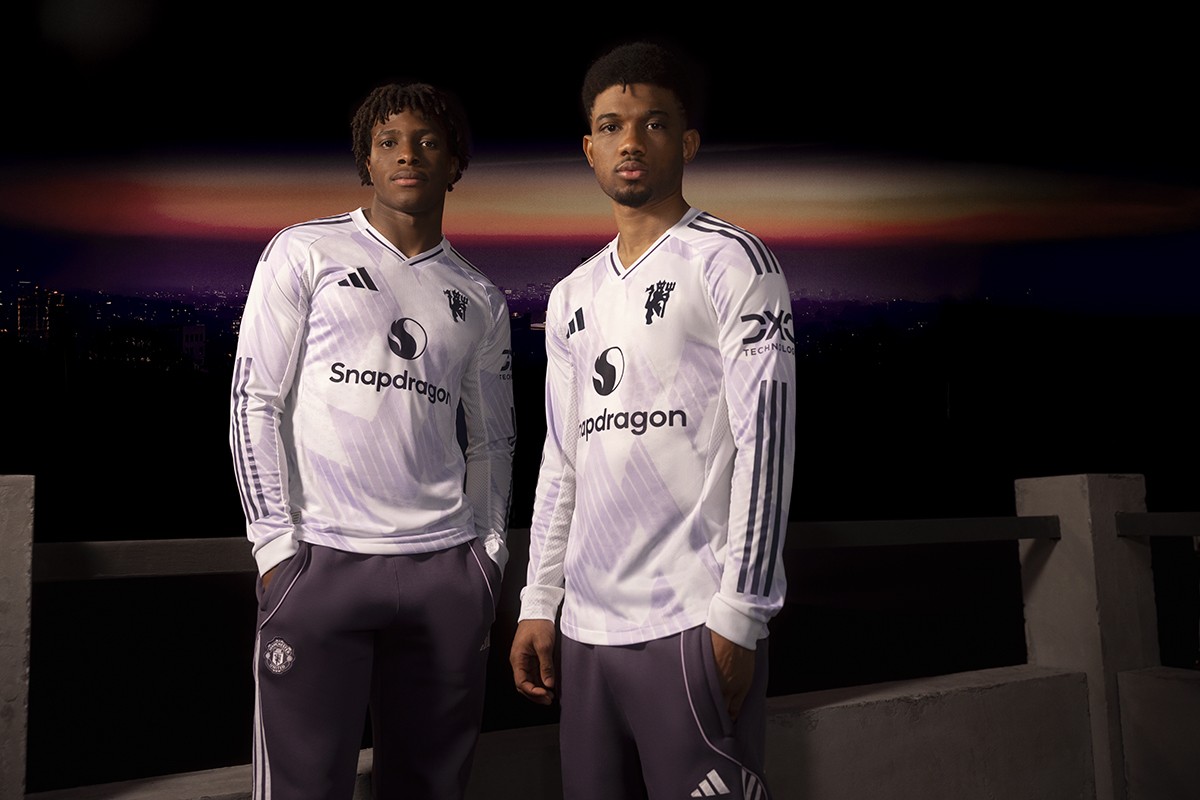 Het nieuwe uitshirt van Manchester United 25/26