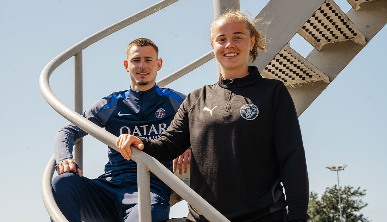 Herfstvoetbal: zo blijf je warm en droog op het veld