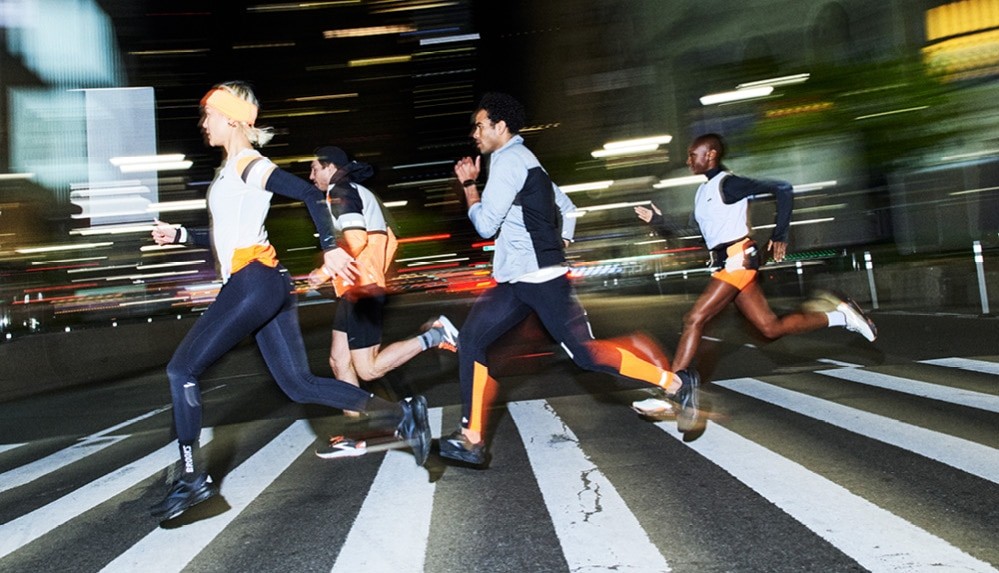 Own the night met de Brooks Run Visible collectie