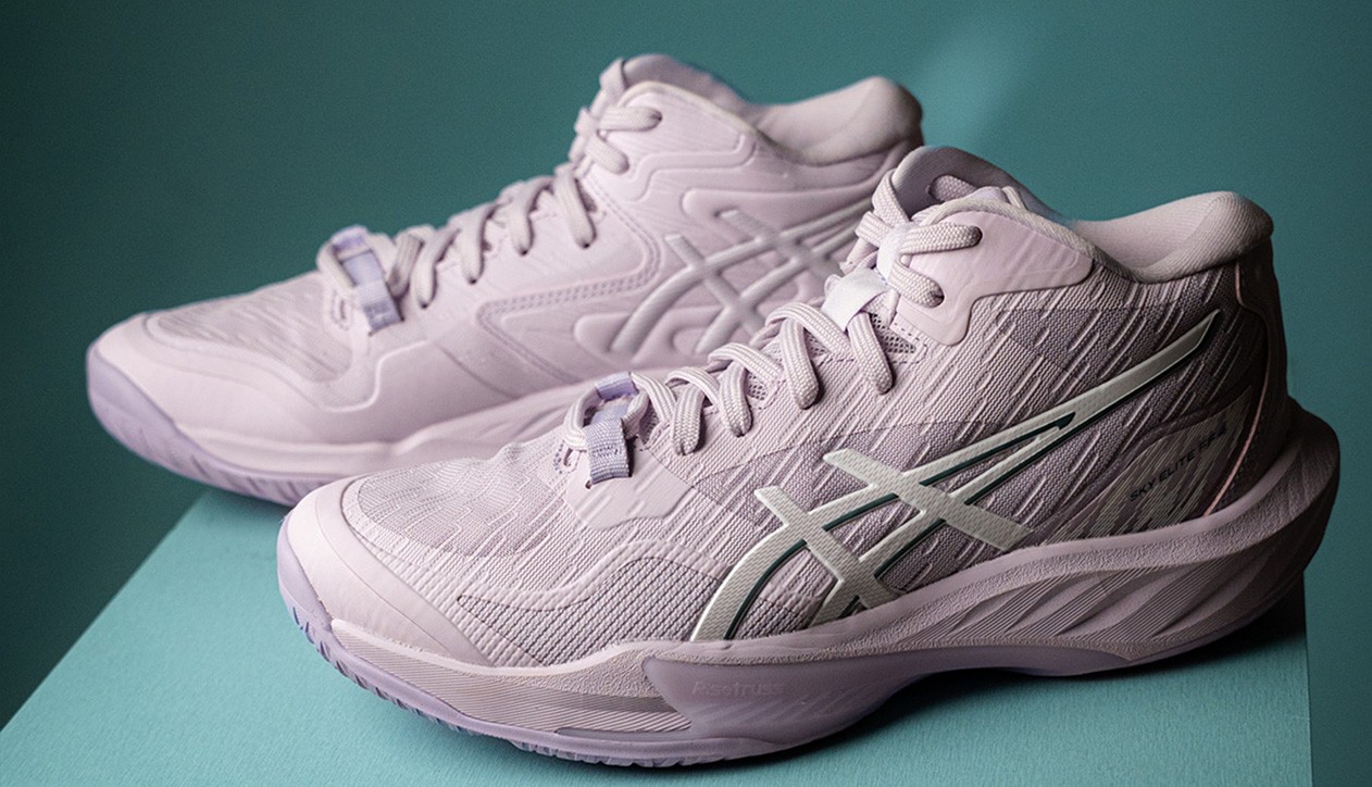 ASICS Sky Elite FF 4: Voor het spel rondom de korf