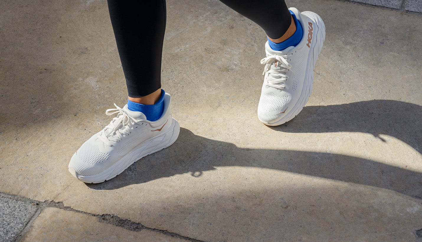 Nieuw binnen: HOKA Arahi 7